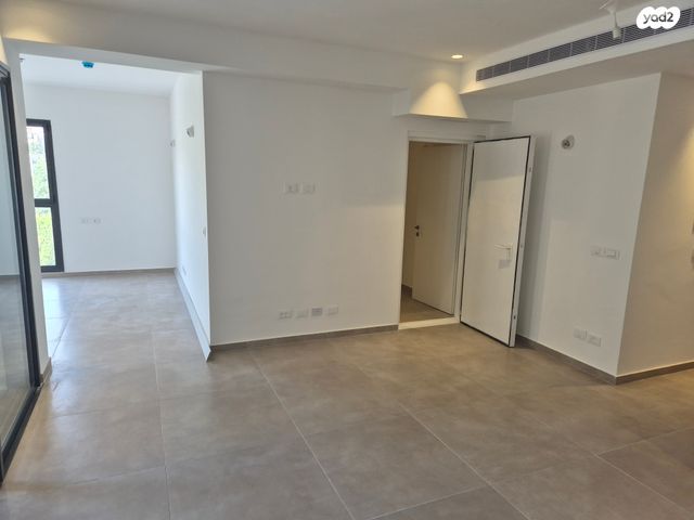 דיור מוגן, גולומב, רמת שרת, ירושלים