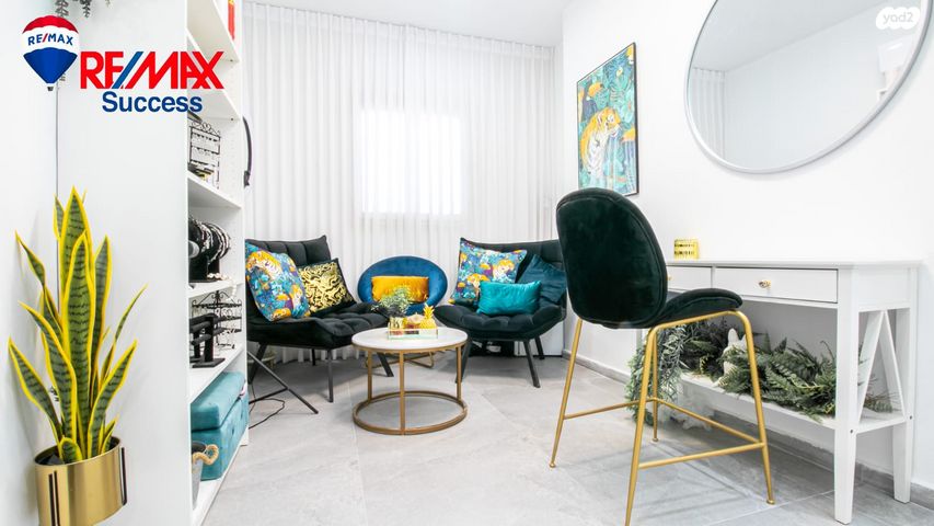 דופלקס, מרדכי אנילביץ', נווה זית, לוד