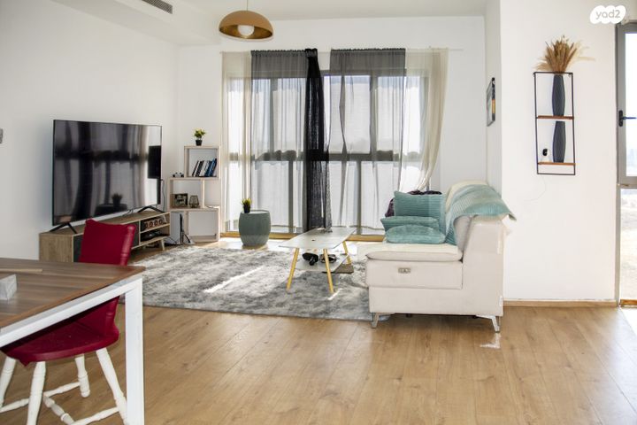 גג/ פנטהאוז, משמר הגבול, הפארק, חדרה