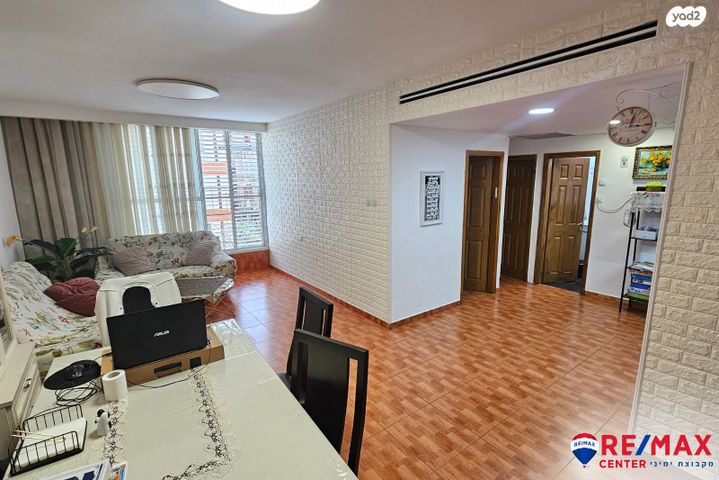 דירה, הגר"א, נאות רחל, חולון