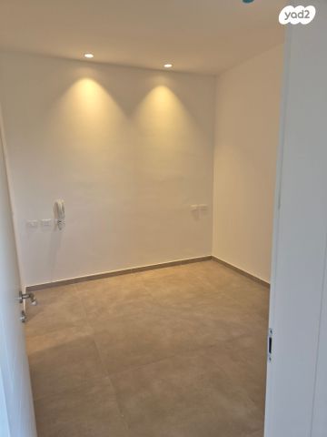 דיור מוגן, גולומב, רמת שרת, ירושלים