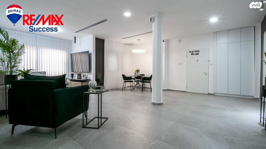 דופלקס, מרדכי אנילביץ', נווה זית, לוד