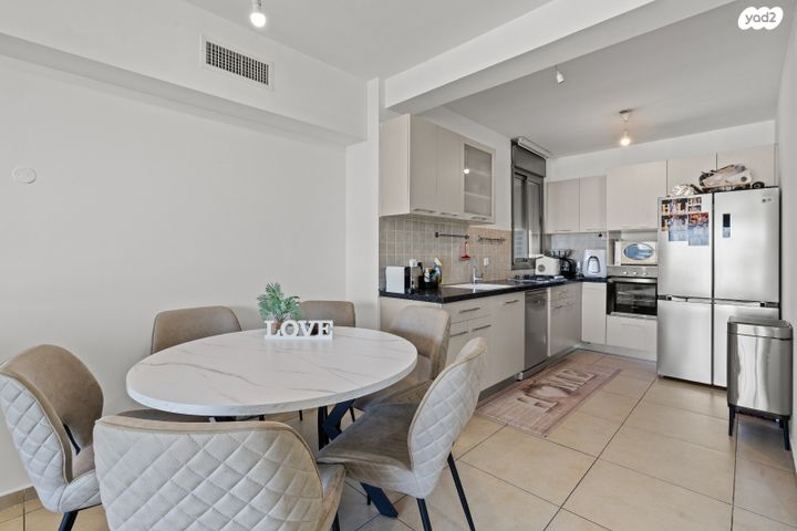 דירה, מבצע חירם, נווה ים, ראשון לציון