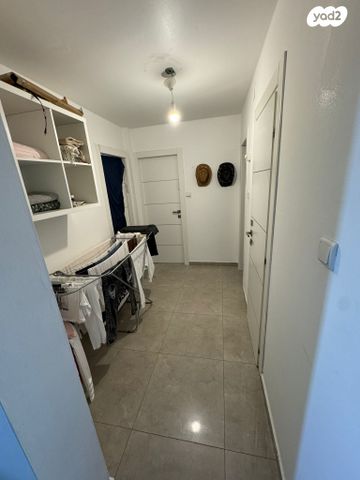 דירה, הגלעד, נאות יצחק רבין, רמלה