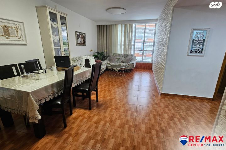 דירה, הגר"א, נאות רחל, חולון