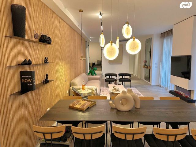 דירת גן, מרכז, הרצליה