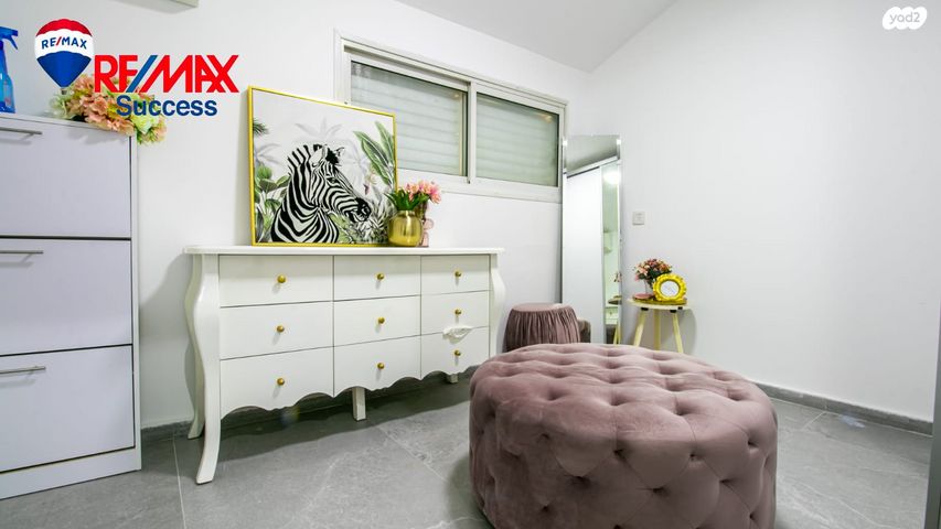 דופלקס, מרדכי אנילביץ', נווה זית, לוד