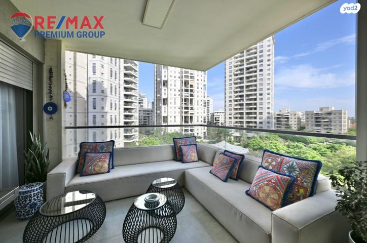 דירה, קרית אונו