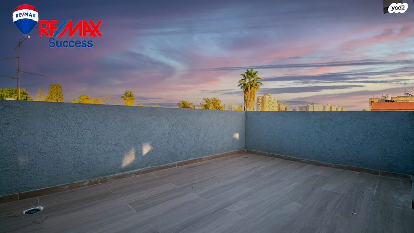 דופלקס, מרדכי אנילביץ', נווה זית, לוד