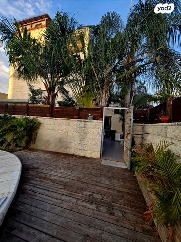 דירת גן, עוזי חיטמן, קרית האמנים, מצליח, רמלה