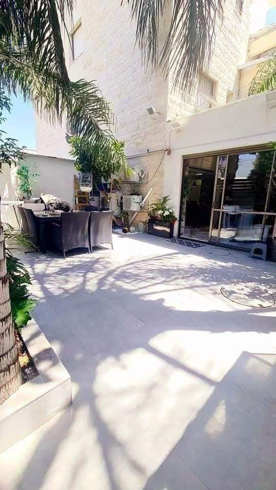 דירת גן, עוזי חיטמן, קרית האמנים, מצליח, רמלה