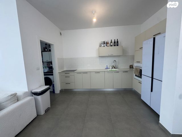 דירה, אור ים, אור עקיבא