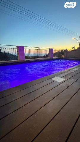 דו משפחתי, אסתר רבין, הוד הכרמל, דניה, חיפה