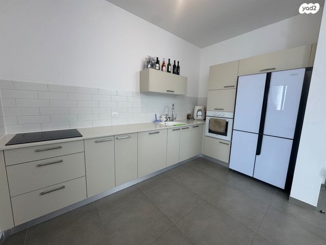 דירה, אור ים, אור עקיבא