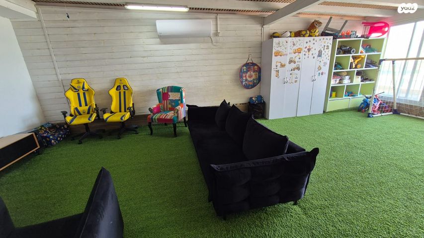 דירה, גולדה מאיר, שיכון עובדים, טבריה