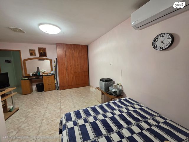 דו משפחתי, מעוף, ערד