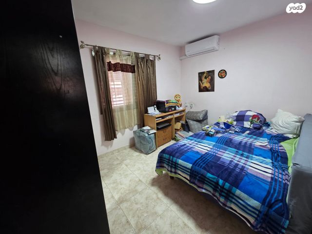 דו משפחתי, מעוף, ערד