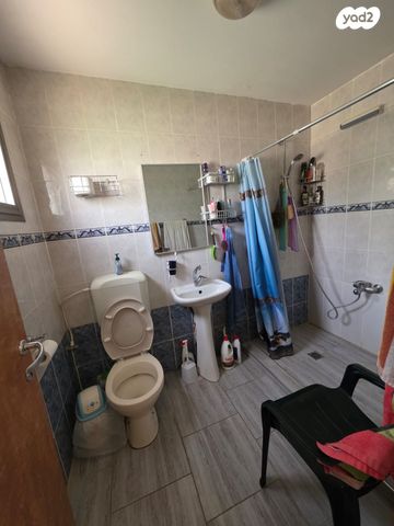 דו משפחתי, מעוף, ערד