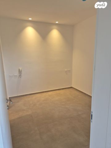 דיור מוגן, גולומב 23, קרית היובל, ירושלים