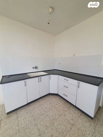 דירה, אהוד 16, גבעת ציון, אשקלון