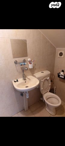 מבני תעשיה, מבוא חורון