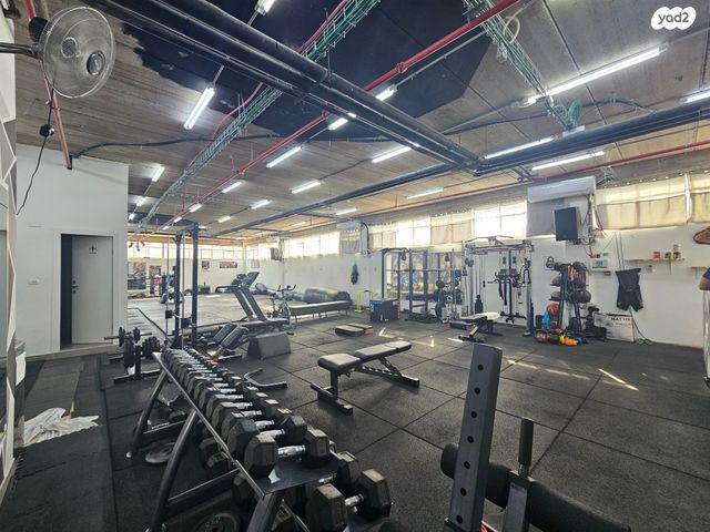 סטודיו, יוסף לישנסקי, מב"ת מערב, אזור תעשייה חדש, ראשון לציון