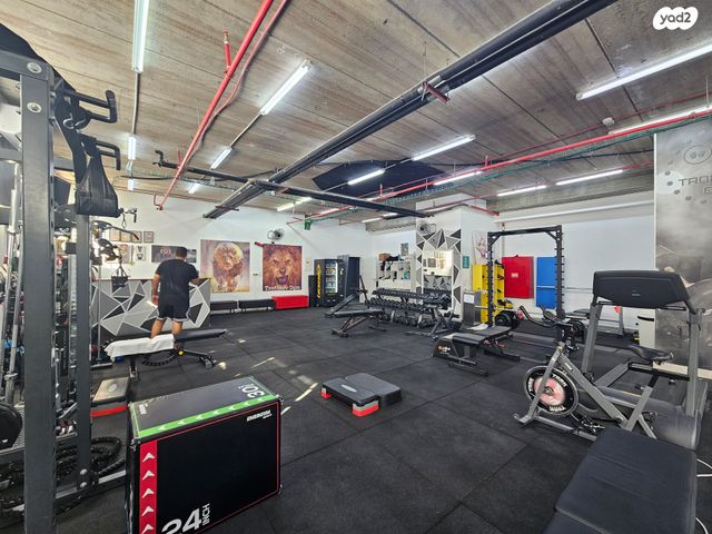 סטודיו, יוסף לישנסקי, מב"ת מערב, אזור תעשייה חדש, ראשון לציון