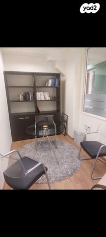 משרדים, מפעלי נחם הר טוב