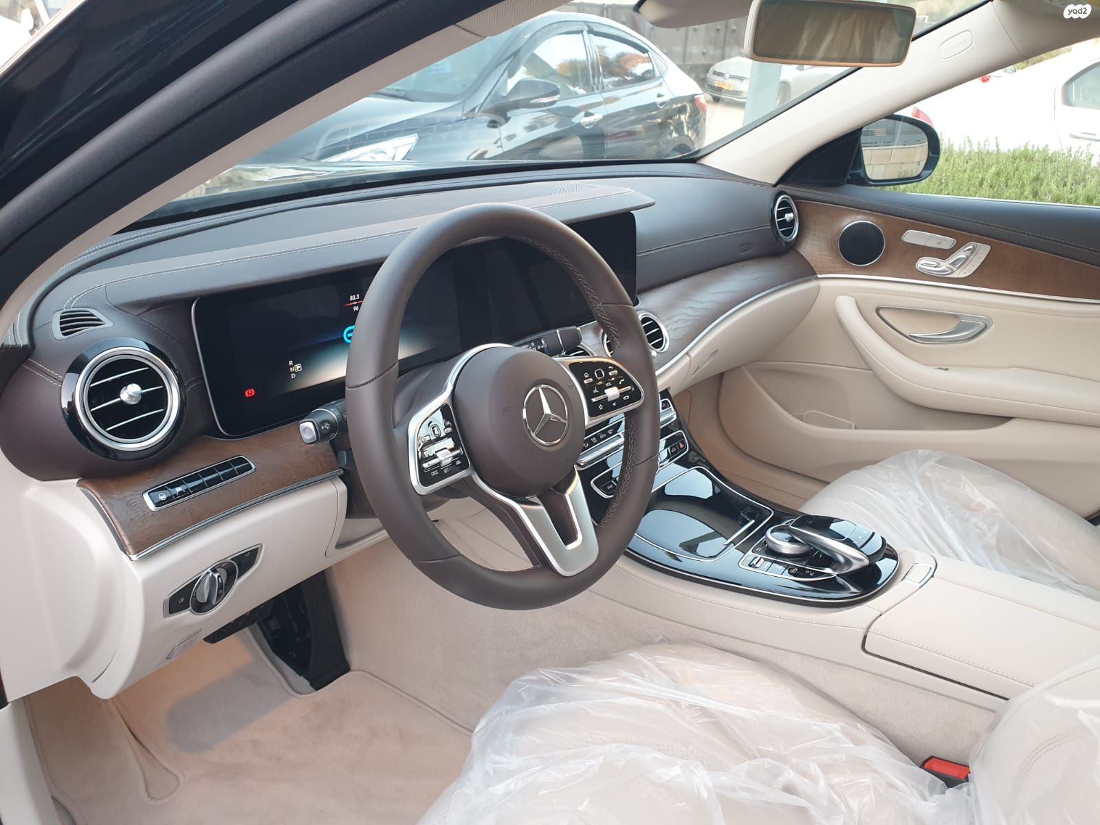 מודעת רכב מרצדס-בנץ E-class