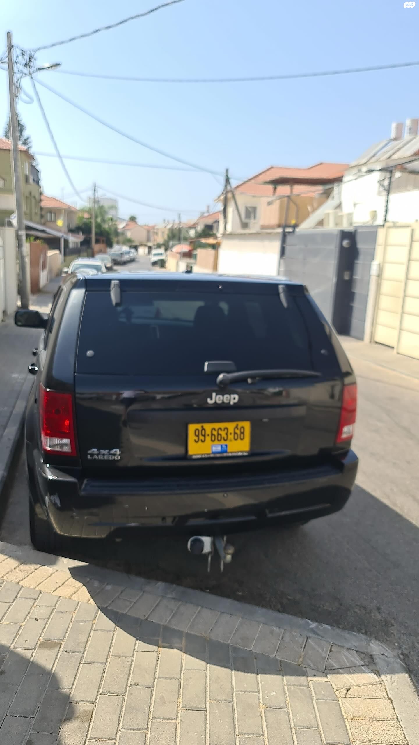 מודעת רכב ג'יפ גרנד צ'ירוקי