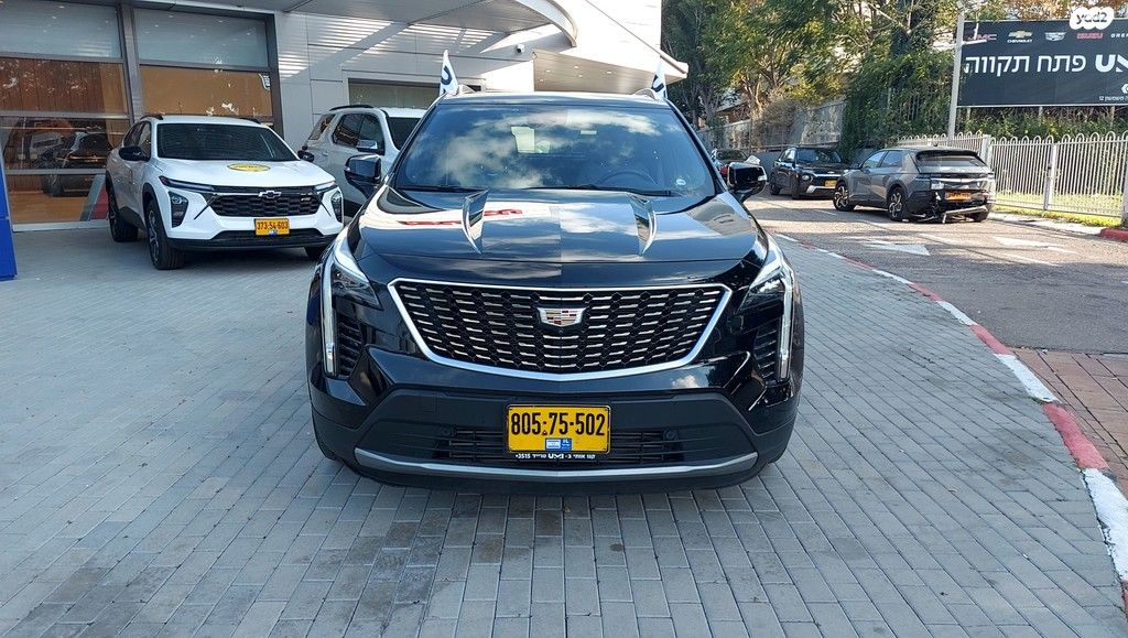 מודעת רכב קאדילק XT4