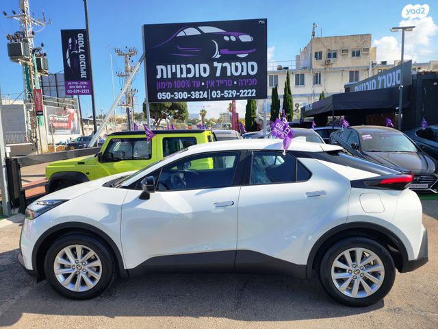 מודעת רכב טויוטה C-HR 2