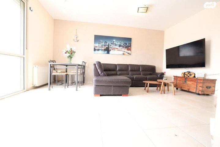 דירה, גלבוע, שכונה ה'-ו', מבשרת ציון