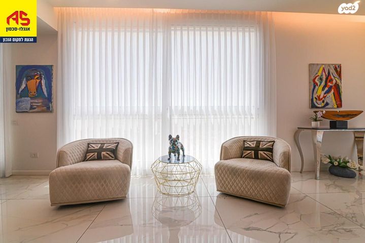 דירה, אהוד מנור, עיר ימים, נתניה