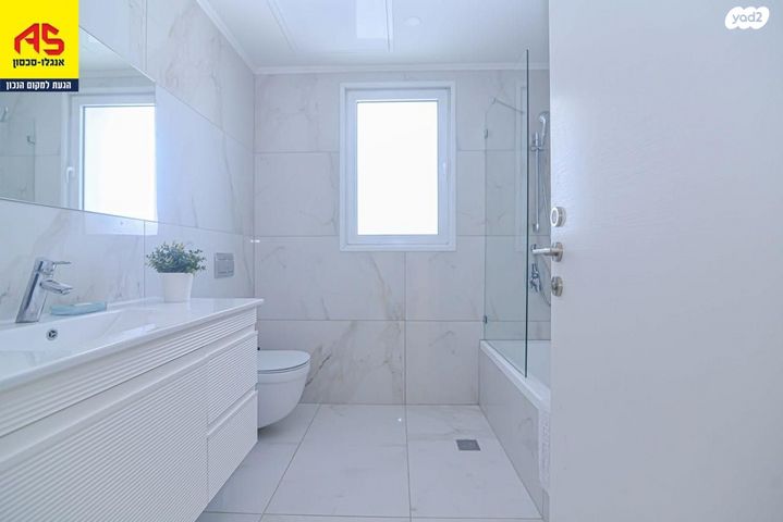 דירה, אהוד מנור, עיר ימים, נתניה