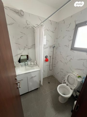 דירה, נתיבות