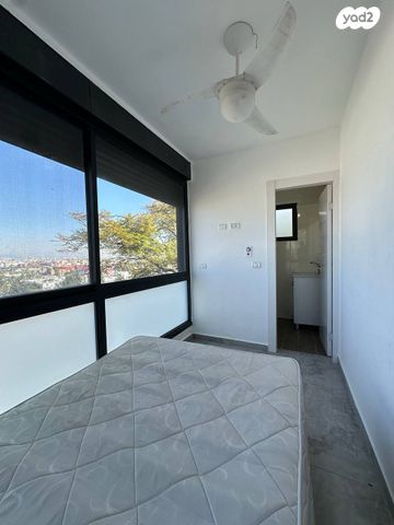 דירה, הגיבורים 66, חיפה