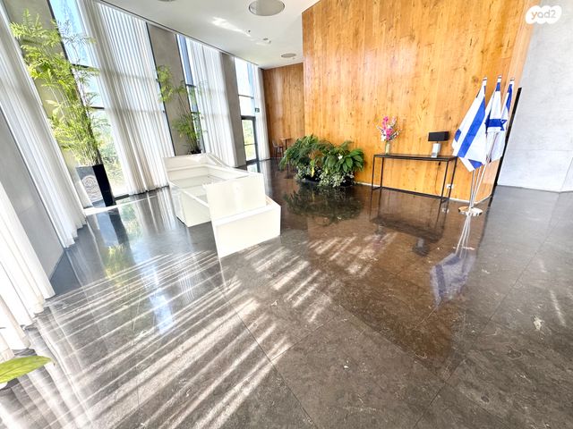 גג/ פנטהאוז, יפה נוף, בורוכוב, גבעתיים