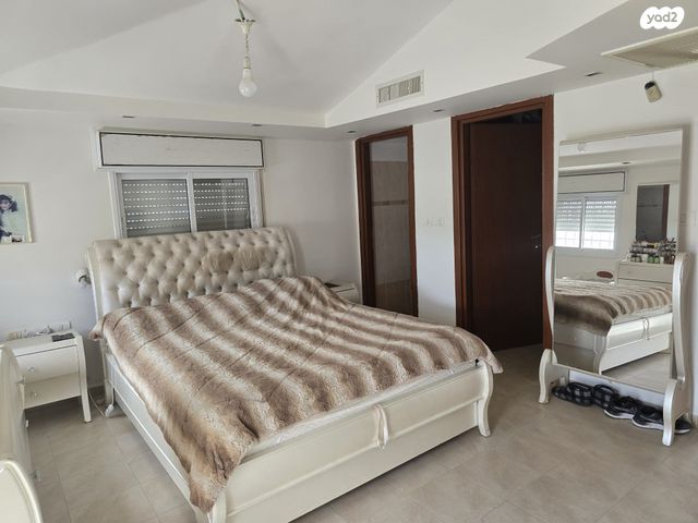 דו משפחתי, מבשרת ירושלים, מבשרת ציון