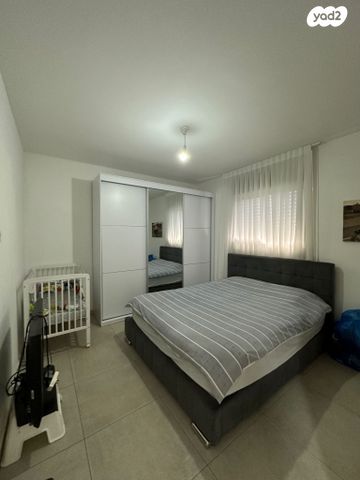 דירה, הפומלית, נווה פרדסים, פרדס חנה כרכור