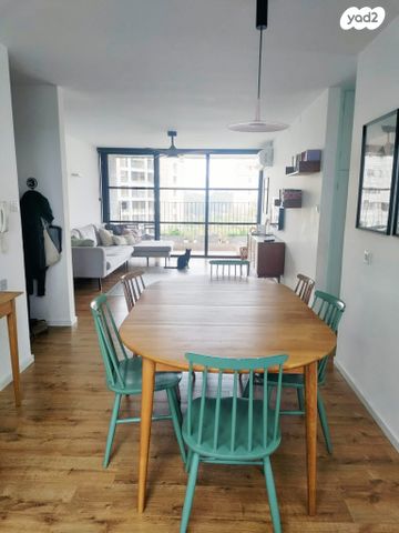 דירה, המעגל, רימון, קרית אונו