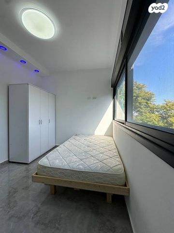 דירה, הגיבורים 66, חיפה