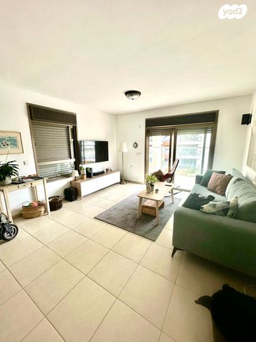 גג/ פנטהאוז, הרב מיימון, הרצליה