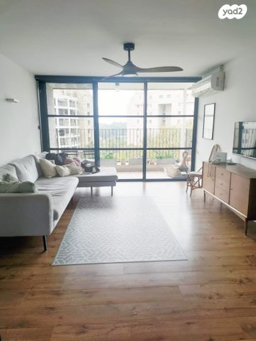 דירה, המעגל, רימון, קרית אונו