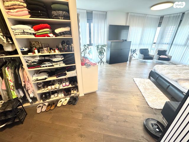 גג/ פנטהאוז, יפה נוף, בורוכוב, גבעתיים