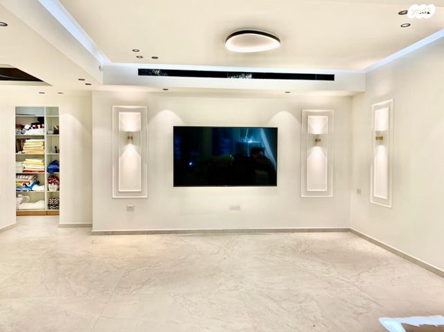 דירת גן, יהושע טהון, מפדה אזרחי, חולון