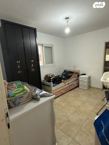 דירה, אצ"ל 7, שז"ר / דקר, טירת כרמל