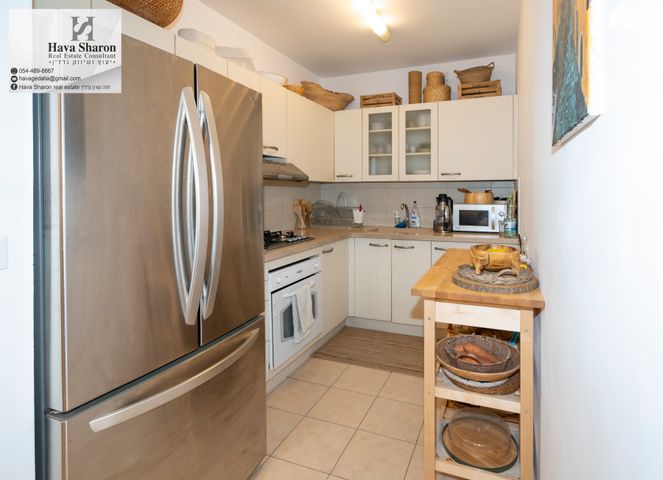 דירה, אלי לנדאו, הרצליה פיתוח, הרצליה