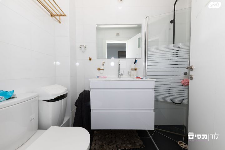 דירה, דרך בן גוריון 3, אבן גבירול, רחובות