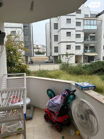 דירה, אצ"ל 7, שז"ר / דקר, טירת כרמל